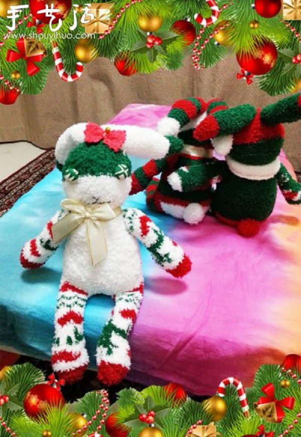 Plush socks DIY to make a "Christmas Bunny" doll