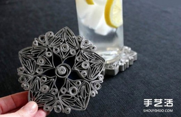 How to make snowflakes with creative paper cores and make snowflakes from rolled paper cores