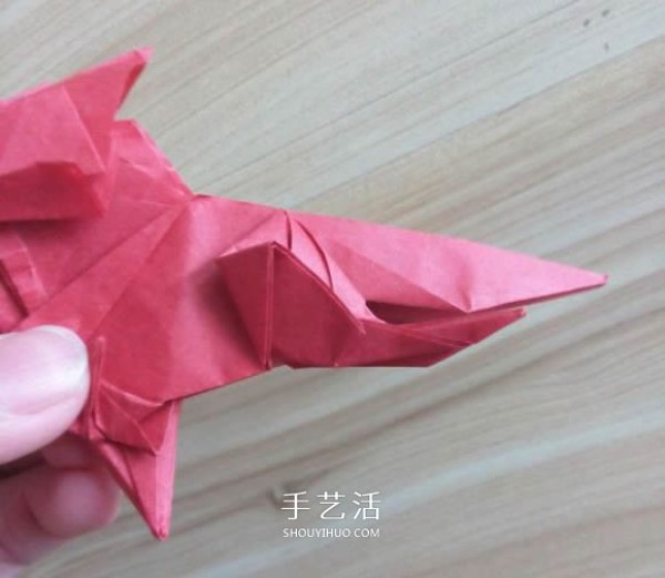 The process of folding the auspicious beast Kirin, the illustrated process of folding the Origami Tetsushi Kamiyas Kirin