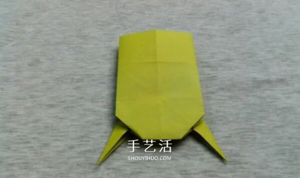 Three-dimensional frog origami step-by-step diagram, complicated methods and pictures of folding a frog