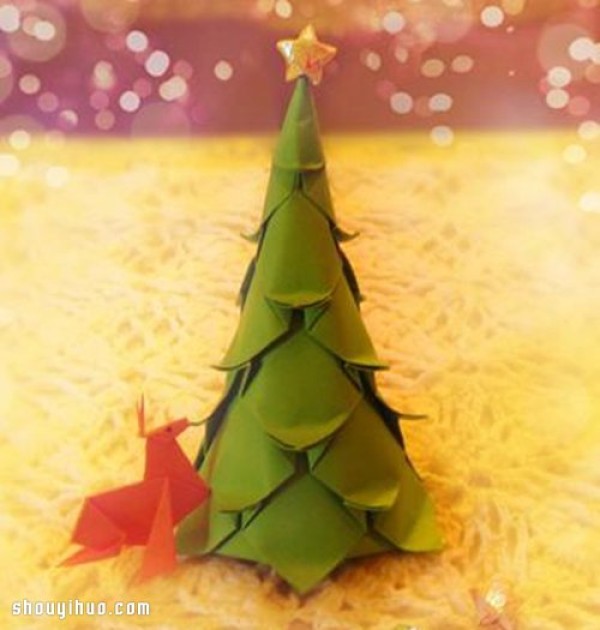 One piece of paper origami three-dimensional Christmas tree handmade DIY illustrated tutorial