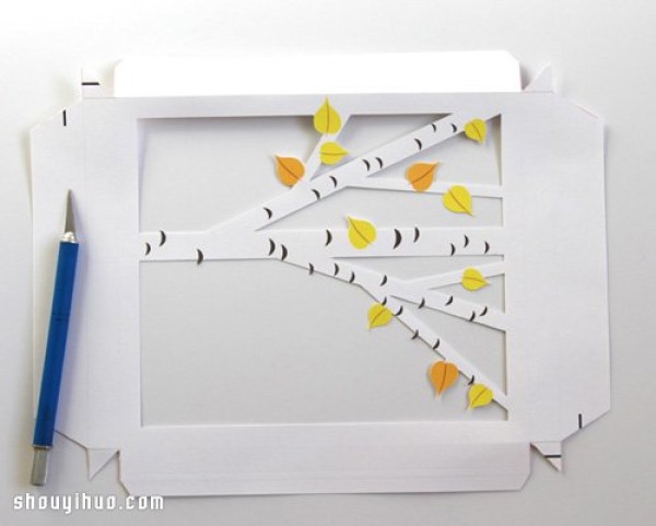 Paper-cut handmade three-dimensional oak decorative picture frame with printed drawings