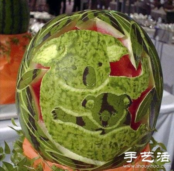 Exquisite peony watermelon carvings