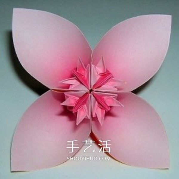 Illustration of the origami method of six four-petal flowers combined into beautiful flower balls