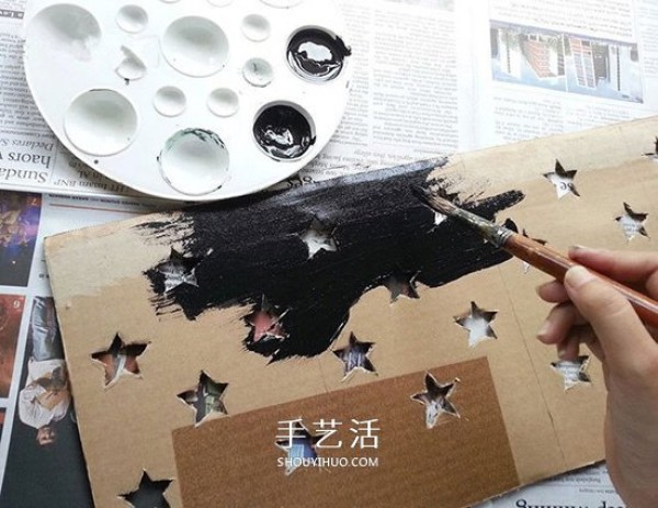 Its also easy to transform into a lantern into a beautiful star lighting out of corrugated paper