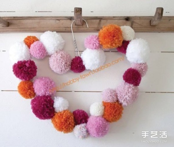 How to make love pendants, DIY heart-shaped decorative pendants with wool balls