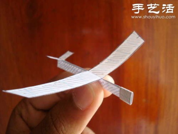 How to make a paper airplane: how to make your own glider