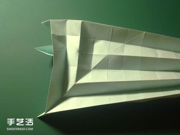 Detailed illustration of the folding process of Hatsune Miku origami