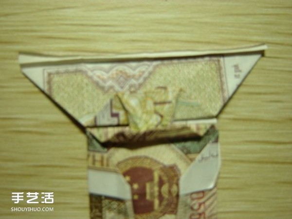 Origami Banknote Camera Illustration and Detailed Explanation of How to Fold a U.S. Dollar into a Camera" border="0" width="580" height="435" src ="https://img.111diy.com/timthumb.php?src=/d/file/20220112/gaytxeq3s4w.jpg" /></p>
<p align="center"><img alt="Illustration of paper money origami camera Detailed explanation of how to fold U.S. dollar bills into paper camera"  alt=