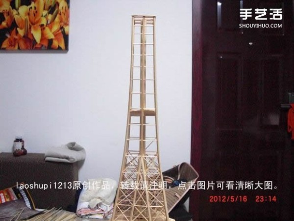 Detailed illustrated tutorial on making a model of the Eiffel Tower using chopsticks and bamboo sticks