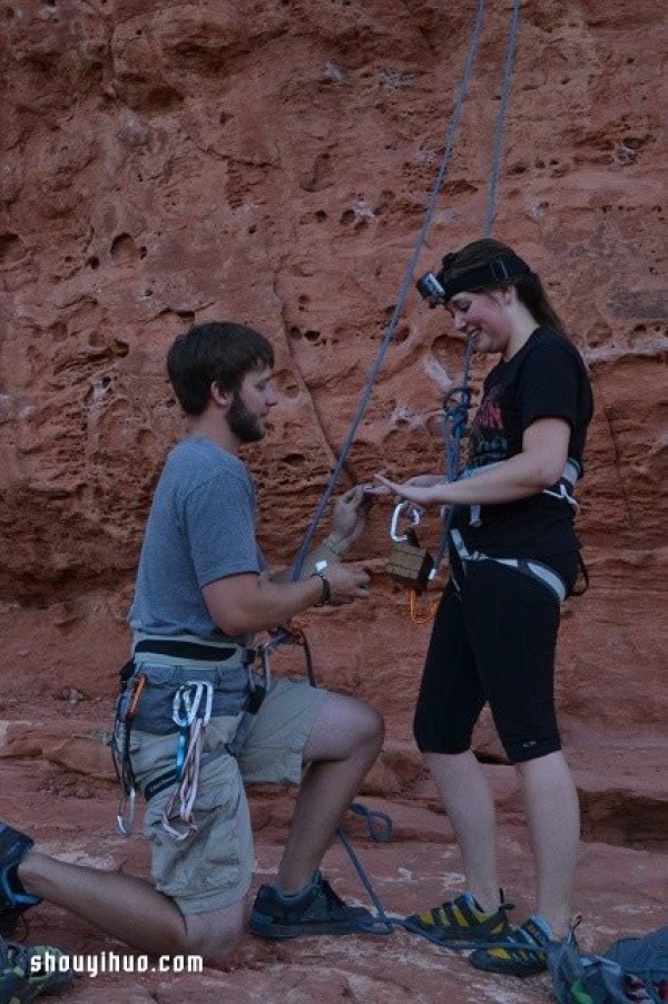 Make your own rings and ring boxes to propose to your girlfriend while rock climbing