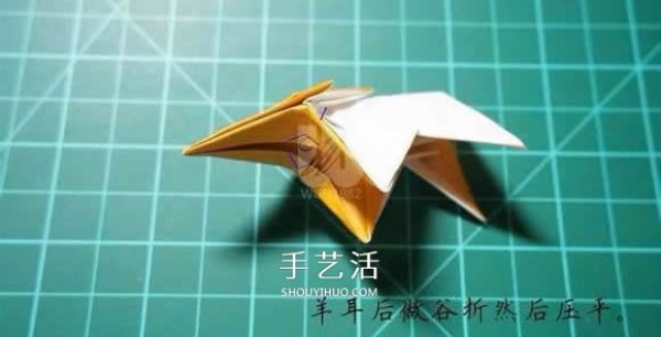 How to origami a realistic goat. Illustration of a three-dimensional origami goat.