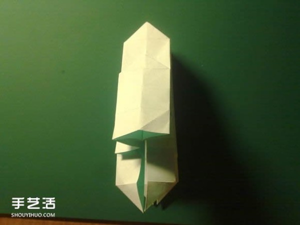 Detailed illustration of the folding process of Hatsune Miku origami