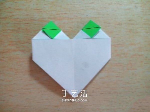 How to make a large plaid heart origami, simple plaid heart folding paper illustration