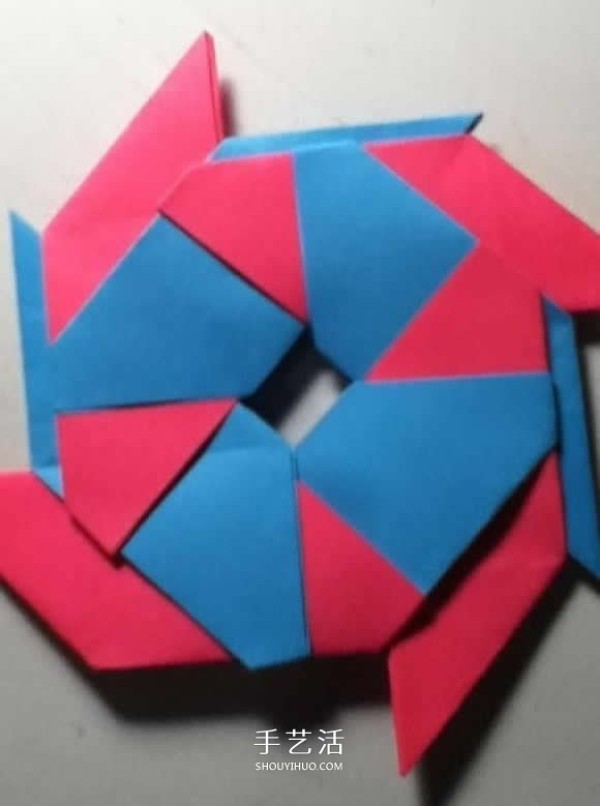 How to fold an octagonal dart and illustrate how to fold an octagonal dart by hand