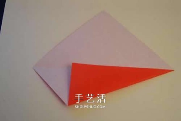 How to make an origami Christmas hat and illustrate the folding steps of a simple Christmas hat