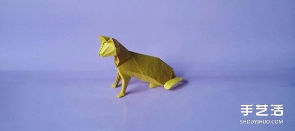 The origami diagram of a complex cat, the folding steps of a three-dimensional sitting cat