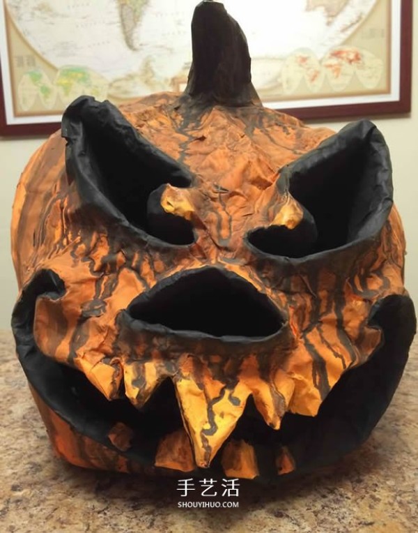 DIY Halloween pumpkin monster making tutorial with exaggerated and funny expressions! 