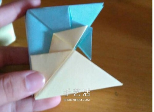 How to fold a windmill box, illustrated tutorial on how to fold a square windmill gift box