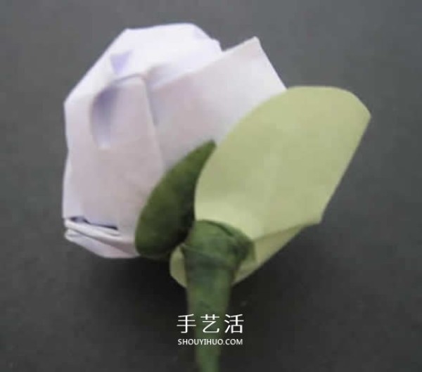 Illustrations of folding handmade roses, super-detailed step-by-step diagram of origami roses