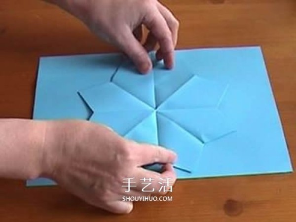 How to make a three-dimensional paper flower greeting card DIY Mothers Day three-dimensional flower greeting card