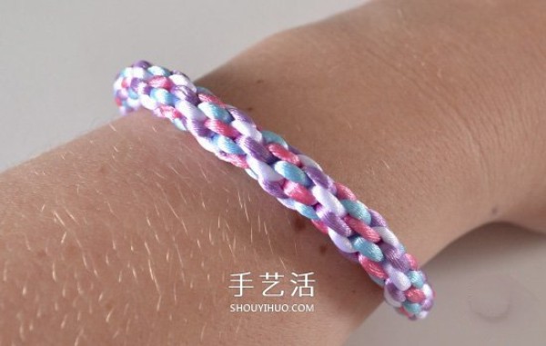 How to knit a colorful bracelet, diagram of four rope bracelets