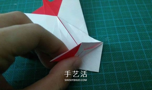 Illustrated tutorial on how to fold the Christmas crane How to fold the Christmas crane