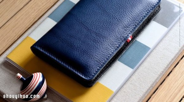 hard graft brings a new leather bag exclusive to iPhone 6New leather small bag