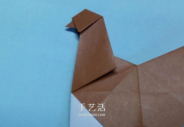 How to fold an origami hen with illustrations and steps of folding a hen