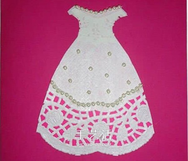 Send your mom a beautiful dress! Lace Cake Paper to Make Mothers Day Cards