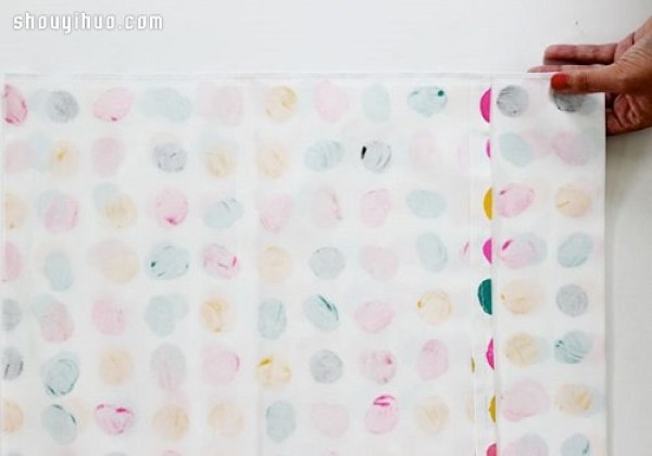 How to hand-paint a colorful hand-painted pillow DIY