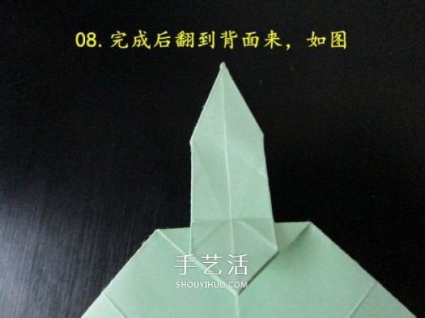 Handmade origami tank illustrated tutorial with detailed steps on how to fold a tank