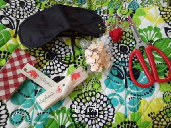 How to make a homemade glasses bag, a tutorial on how to make a fabric glasses bag,