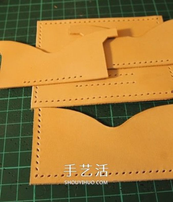 The most detailed leather art tutorial teaches you how to make a cowhide wallet step by step