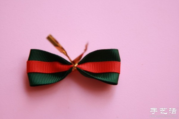 The simplest way to make a bow/bow hairpin