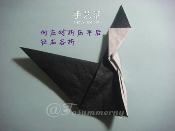 Cat slave, come and see me soon! Origami illustration of a sitting three-dimensional cat