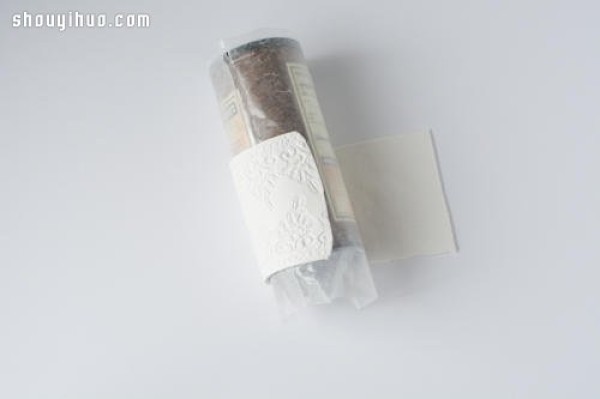 Using paper clay to make your own pure white lace storage tube DIY illustrated tutorial