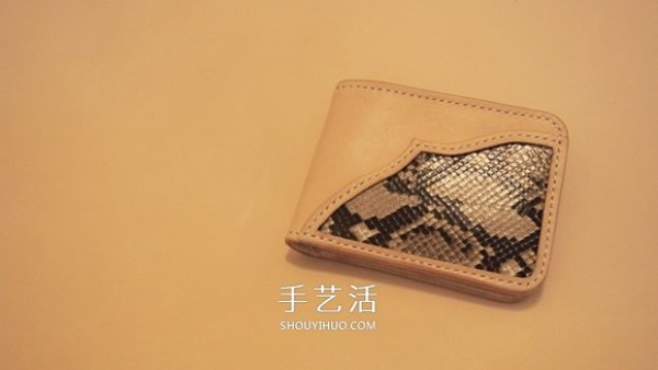 The most detailed leather art tutorial teaches you how to make a cowhide wallet step by step