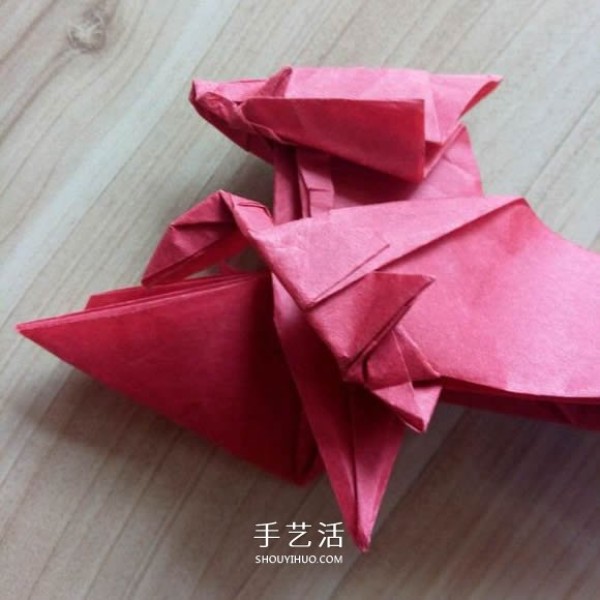 The process of folding the auspicious beast Kirin, the illustrated process of folding the Origami Tetsushi Kamiyas Kirin