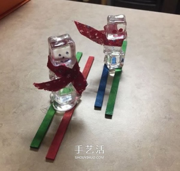 How to make a homemade Christmas ice cube snowman decoration