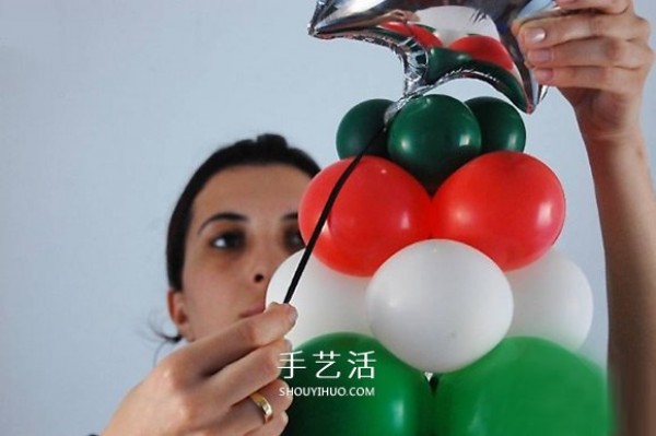 How to make a Christmas tree with balloons and make a homemade Christmas tree with balloons