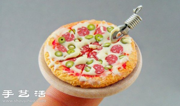 Mini polymer clay food model