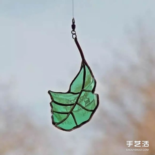 Wine bottle waste reuse DIY leaf glass leaf pendant DIY picture