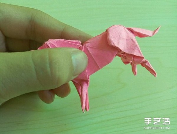 Hideo Komatsus Horse Origami Illustration, a Super Detailed Three-dimensional Horse Origami Tutorial