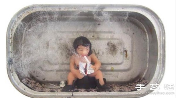 Sardine can recycling and utilization of handmade DIY mini world