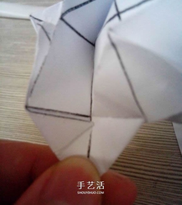 Illustration of how to fold the eight-petal Kawasaki rose, origami eight-petal Kawasaki rose