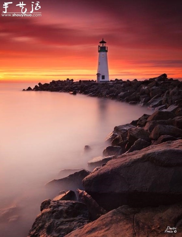 The beautiful lighthouse captured by photographers