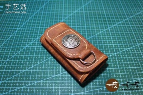 Handmade leather key bag making tutorial DIY key bag tutorial illustration