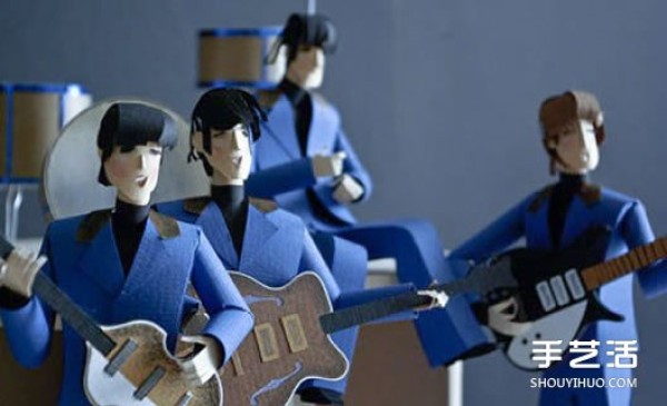 The delicate origami puppet works also form a band performance! 