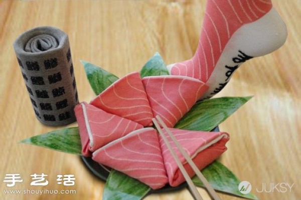 Creative sashimi sushi socks invented by Japanese people